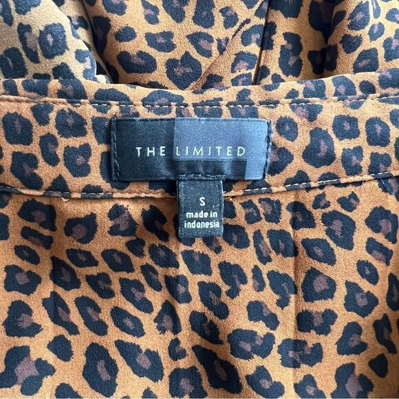 The Limited Brown Leopard Print V Neck Button Down Long Sleeve Blouse - Picture 10 of 10